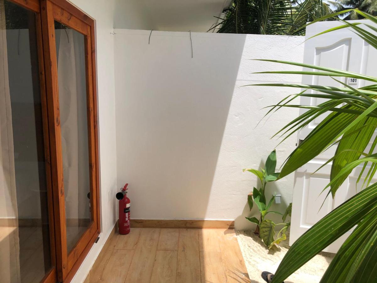 Dacha Thoddoo 호텔 외부 사진