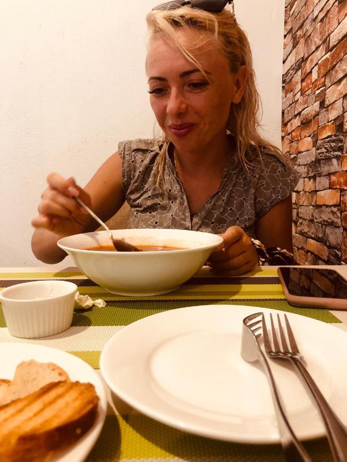Dacha Thoddoo 호텔 외부 사진