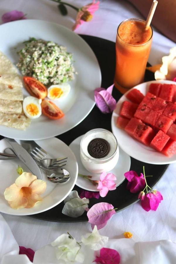 Dacha Thoddoo 호텔 외부 사진